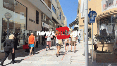 Ηράκλειο - καταγγελία: Καταστήματα του κέντρου πωλούν σε άλλη τιμή το νερό στους ντόπιους και σε άλλη στους τουρίστες