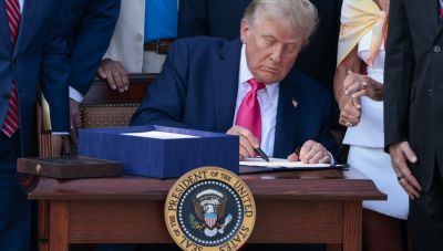 Τραμπ: «Η προθεσμία της 1ης Αυγούστου για τους δασμούς δεν θα αλλάξει»