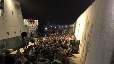 Εκρηκτική κατάσταση στην Κρήτη: Ολονύχτια επιχείρηση για 520 μετανάστες στη Γαύδο - Ένταση με πολίτες στην Αγία Γαλήνη