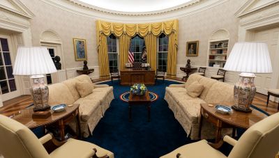 Από την κότα του Διογένη στο Οβάλ Γραφείο - Μια διανοητική περιπέτεια του νου και της πράξης