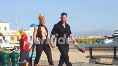 Ιωάννα Τούνη και Στάθης Σχίζας στη Μύκονο σε κοινή εμφάνιση χέρι – χέρι