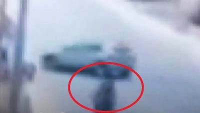 Βίντεο-σοκ από τροχαίο στην Τουρκία: Μηχανή «καρφώθηκε» σε ΙΧ – Δύο νεκροί