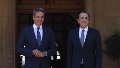 Τηλεφωνική επικοινωνία Μητσοτάκη - Χριστοδουλίδη για τις εξελίξεις στη Μέση Ανατολή