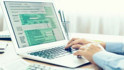 Φορολογικές δηλώσεις: Επτά στους δέκα ήδη τις υπέβαλαν - Έρχονται στοχευμένοι ψηφιακοί έλεγχοι από ΑΑΔΕ