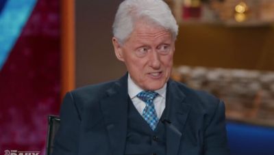 Κλίντον: Ο Νετανιάχου θέλει πόλεμο με το Ιράν για να μείνει στην εξουσία