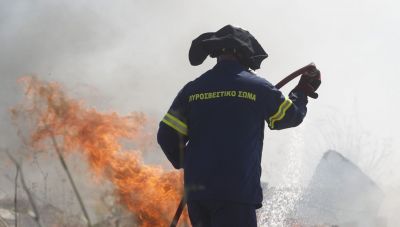 Φωτιά στην Βελιγοστή Αρκαδίας - Στη μάχη έξι εναέρια μέσα