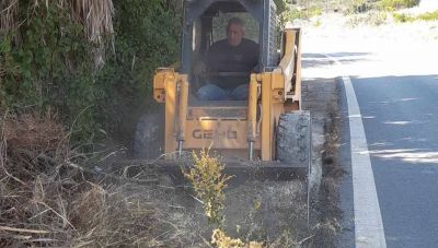 Ηράκλειο: Επιχείρηση καθαρισμού στο χωριό του Αγίου Σύλλα (φωτο)