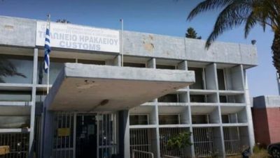 Περιμένοντας τον έλεγχο του κτιρίου για μέρες: Το τελωνείο Ηρακλείου μετά τον σεισμό που σκόρπισε ανησυχία