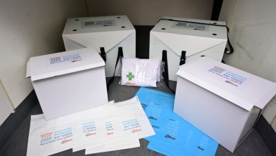 Νέα υπηρεσία του ΕΟΠΥΥ για αποστολή φαρμάκων κατ’ οίκον: Πώς θα λειτουργήσει, τι χρειάζεται να κάνουν οι ενδιαφερόμενοι