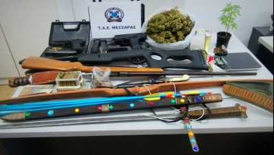 Μεσαρά: Είχε στην κατοχή του από πιστόλια μέχρι και... τόξο