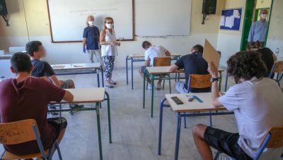 Πανελλήνιες: Φινάλε για τους υποψηφίους των ΓΕΛ με τα μαθήματα Προσανατολισμού