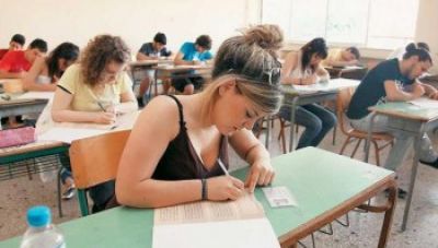 Πανελλαδικές Εξετάσεις: Οι πρώτες εκτιμήσεις για βαθμολογίες και βάσεις