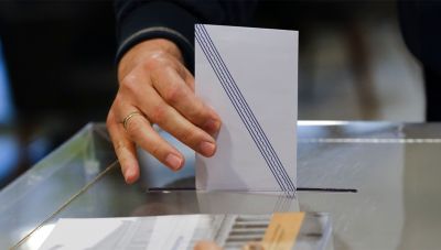 Δημοσκόπηση Interview: Στις 15,9 μονάδες η διαφορά ΝΔ με ΠΑΣΟΚ