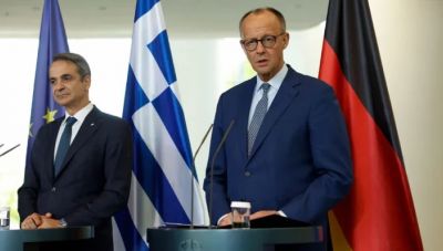 Συνάντηση Μητσοτάκη Μερτς στο Βερολίνο: «Τεράστιος σεβασμός» για τα επιτεύγματα της Ελλάδας – Προσελκύονται γερμανικές επενδύσεις