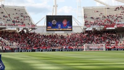 Ιερέας από το Ηράκλειο πιάστηκε στα χέρια με σεκιουριτά στο ΟΑΚΑ - Τι συνέβη