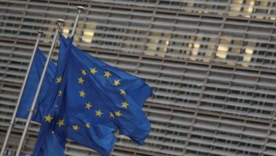Χαμηλώνει ο πήχυς της ανάπτυξης στην Ευρωζώνη λόγω εμπορικού πολέμου
