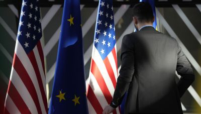 Κλιμακώνεται η εμπορική διαμάχη ΗΠΑ και ΕΕ: Δεν επιδιώκω συμφωνία, λέει ο Τραμπ – Σεβασμό και όχι απειλές ζητά η Ευρώπη