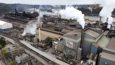 ΗΠΑ: Η US Steel θα παραμείνει στις ΗΠΑ, ανακοίνωσε ο Τραμπ