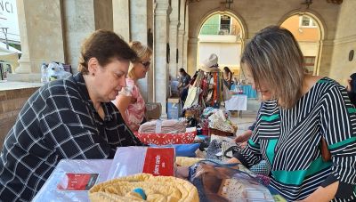 Παζάρι του «Ευ Ζω με τον καρκίνο» στο Ηράκλειο - Μια ακόμη πρωτοβουλία για καλό σκοπό