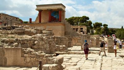 Κνωσός: Η τεράστια επισκεψιμότητα και οι καιρικές συνθήκες καταστρέφουν τον αρχαιολογικό χώρο
