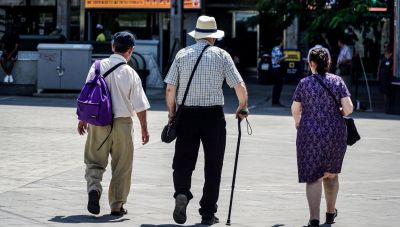 Καμπανάκι για το δημογραφικό-Αυξήθηκε το ποσοστό των ατόμων άνω των 65 ετών