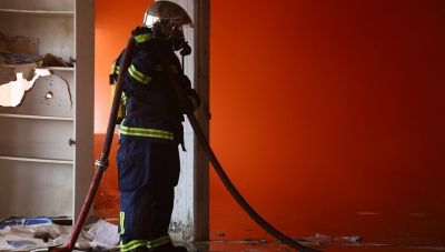 Tραγωδία στην Πρέβεζα από φωτιά σε σπίτι: Μια ηλικιωμένη νεκρή και μια βαριά τραυματισμένη