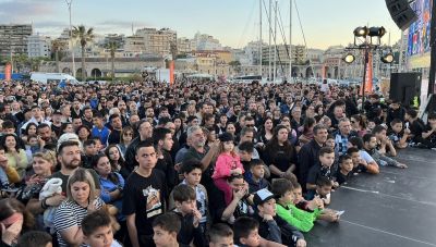 Χαμός στο λιμάνι του Ηρακλείου για τη γιορτή του ΟΦΗ - Συγκίνηση με το κύπελλο (Φωτο +Βίντεο)