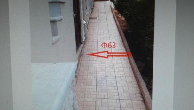 Άγιος Σύλλας: Δύο χρόνια μετά και ο αγωγός που περνά κάτω από ιδιοκτησίες πολιτών και έχει σπάσει, παραμένει... στη θέση του! (Φωτο)