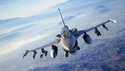 Η Τσεχία σκοπεύει να εκπαιδεύσει Oυκρανούς πιλότους μαχητικών