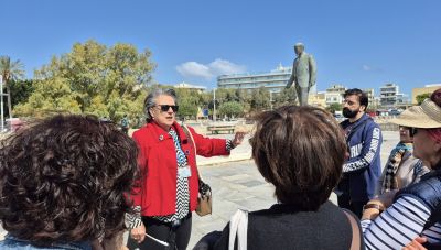 Με επιτυχία η ξενάγηση στο κέντρο της πόλης στο πλαίσιο των «Χαρτοδιαδρομών… στο Δήμο μας»