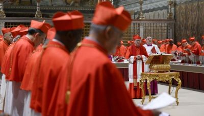 Βατικανό: Δεύτερη ημέρα για την εκλογή πάπα – Η διαδικασία και οι επικρατέστεροι