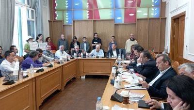 Ηράκλειο: Στη Επιτροπή Περιβάλλοντος το διπλό τούνελ του αεροδρομίου Καστελίου - Έντονες οι αντιδράσεις