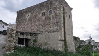 Μεσαρά: Οι πύργοι των Κουρμούληδων στον Κουσέ στέκουν αγέρωχοι περιμένοντας την ανάδειξη τους (Φώτο)