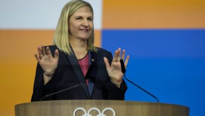 ΔΟΕ: Για πρώτη φορά πρόεδρος γυναίκα - Η Κίρστι Κόβεντρι από τη Ζιμπάμπουε