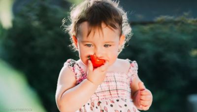 Εισρόφηση ξένου σώματος: Τι κάνουμε όταν το παιδί πνίγεται με τροφές ή αντικείμενα