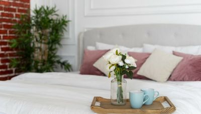 Αύξηση 18% στις κρατήσεις Airbnb: Αθήνα, Θεσσαλονίκη, Κρήτη οι προορισμοί με διψήφια άνοδο