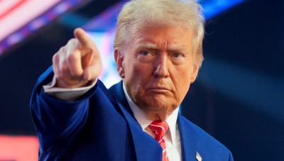 Ο Τραμπ προσφεύγει στο Ανώτατο Δικαστήριο για να ξεκινήσει πάλι απελάσεις μεταναστών