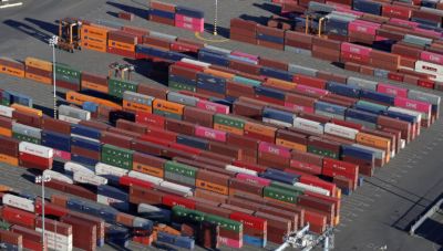 Σύμβουλος Εμπορίου του Λευκού Οίκου: Ο πρόεδρος Τραμπ δεν αμφιταλαντεύεται για την επιβολή δασμών