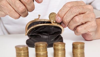 ΕΦΚΑ και αναδρομικά: Ποιοι συνταξιούχοι θα πληρωθούν