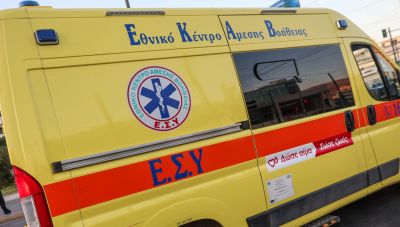 Λάρισα: Τροχαίο με εκτροπή αυτοκινήτου - Δύο τραυματίες