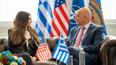 Συνάντηση Δένδια – Γκίλφοϊλ στο Υπουργείο Άμυνας