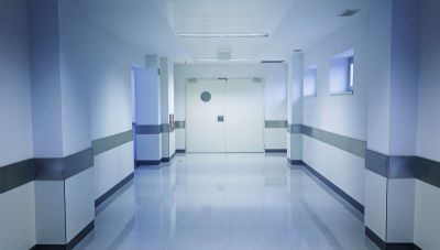 Σήμα κινδύνου από το Βενιζέλειο: Στο κόκκινο η υποστελέχωση – με επικίνδυνες ελλείψεις λειτουργεί η ΜΕΘ