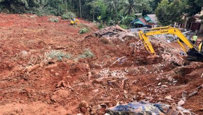 Ινδονησία: Έξι νεκροί και 17 αγνοούμενοι από κατολίσθηση λόγω έντονων βροχοπτώσεων