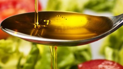 Ελαιόλαδο: Τα σενάρια για την τιμή στο ράφι σε σχέση με το 2024