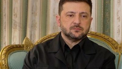 Ζελένσκι σε Τασούλα: Ευγνωμονώ τον ελληνικό λαό για την αλληλεγγύη του στην Ουκρανία