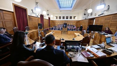 Για απείθεια παραπέμπεται στον εισαγγελέα ο «Φραπές»-Καβγάς στην εξεταστική για τη βίαιη προσαγωγή  του
