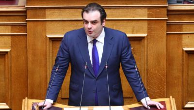 Στη Βουλή ο νέος προϋπολογισμός: Ανάπτυξη 2,4% και μέτρα στήριξης 1,76 δισ το 2026
