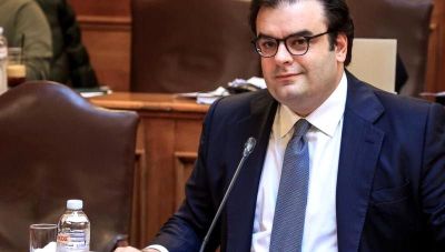 Τι περιλαμβάνει ο προϋπολογισμός 2026 – Όλες οι αλλαγές που έρχονται σε φόρους, μισθούς και συντάξεις