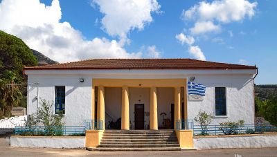 Δήμος Πλατανιά: Παρουσίαση του φωτογραφικού λευκώματος «Αναμνήσεις στη Σκόνη» του εικαστικού Νίκου Μπασιά