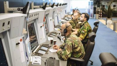 Ολλανδία: Πλήθος drones εμφανίστηκαν στο αεροδρόμιο του Αϊντχόφεν – Διεκόπη η κυκλοφορία